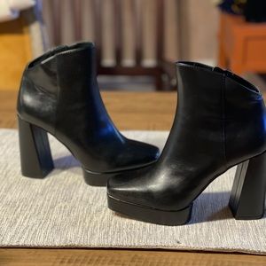 Jessica Simpson Kilise slant bootie. Size 7.5/38. Never worn